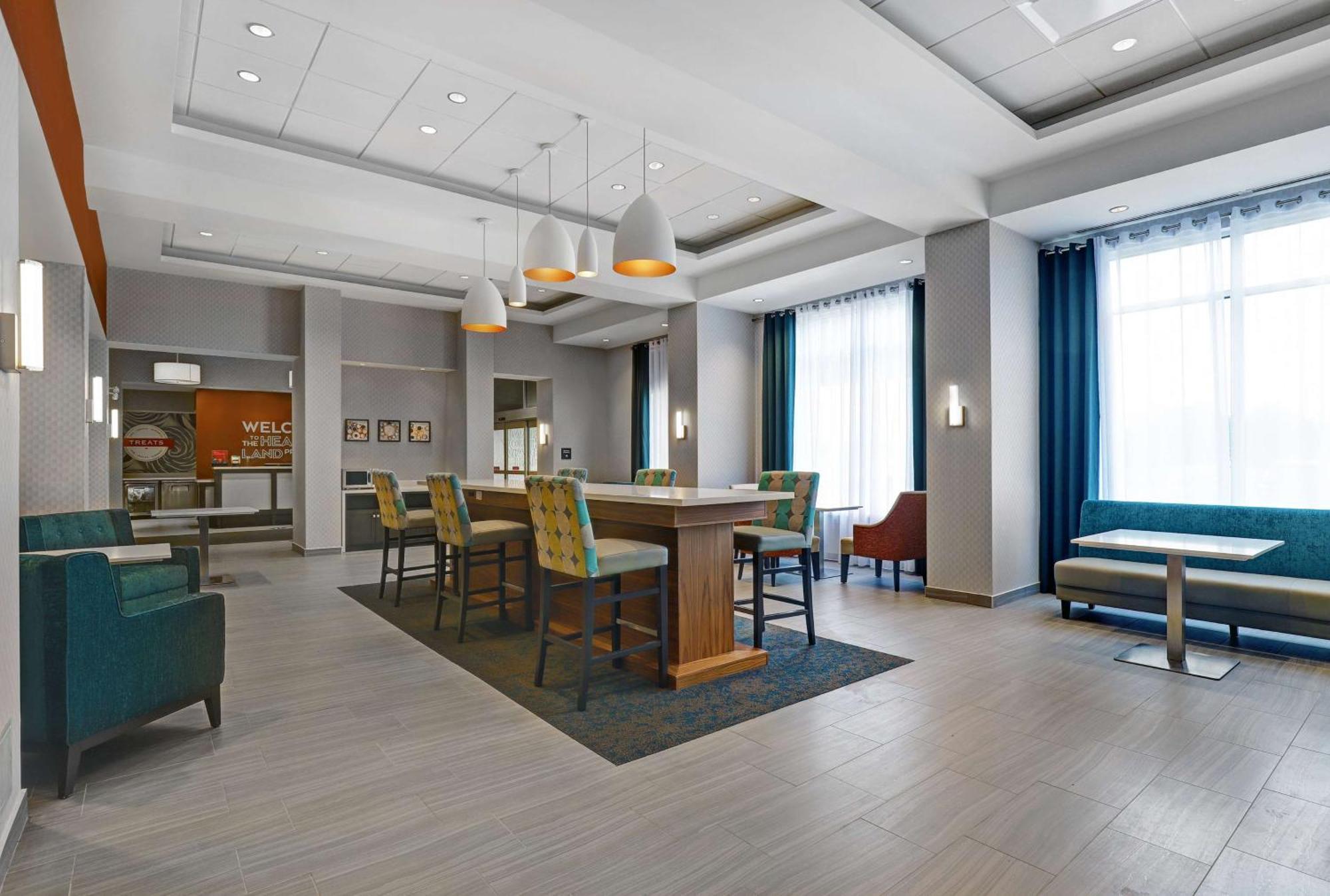 Hampton Inn & Suites Бельвіль Екстер'єр фото
